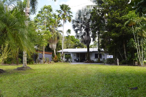 Egrets Rest - Dalby Accommodation 0