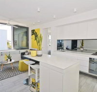 EIGHT TWO NINE TWO V BONDI BEACH - Dalby Accommodation