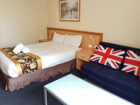 El Lago Waters Motel - Dalby Accommodation 3