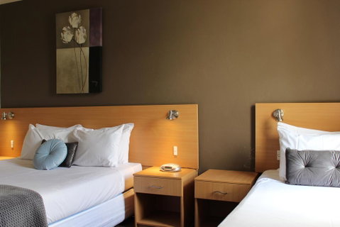 El Toro Motor Inn - Dalby Accommodation 3