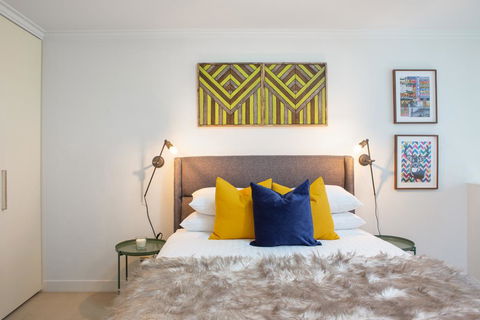 Elegant Loft Perfect For Inner City Explorers - Dalby Accommodation 2