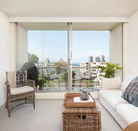 Elizabeth Bay Home with a View - Dalby Accommodation
