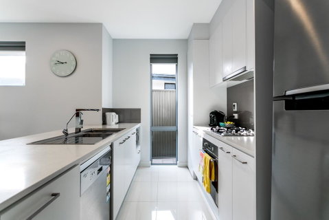 Ella House Adelaide - Dalby Accommodation 3