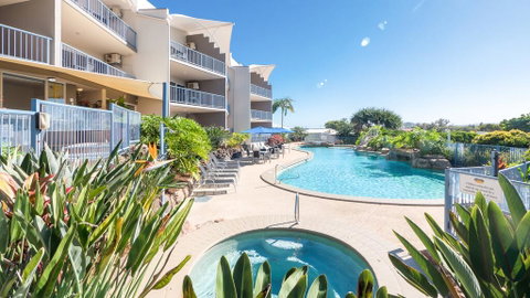 Endless Summer Resort - Dalby Accommodation 0