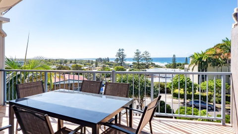 Endless Summer Resort - Dalby Accommodation 3