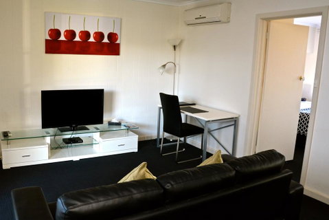 Essendon Apartments - Dalby Accommodation 0