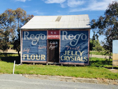 Eureka Hotel / Rainbow Brewery - Dalby Accommodation 2