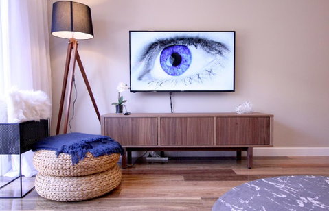EVOLVE Near Adelaide CBD - Netflix / Wine / Lock Up Garage! - Dalby Accommodation 1