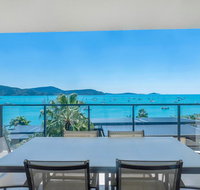 Executive on Whisper Bay - Cannonvale - Dalby Accommodation