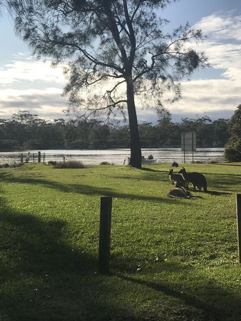 FAIRVIEW 25A - Waterfront Home - Dalby Accommodation 3