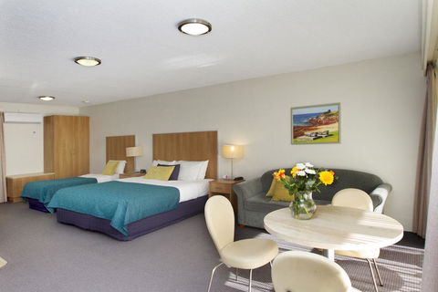 Fairway Motor Inn - Dalby Accommodation 3
