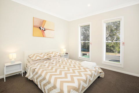 Fairways - 10 Mins To Hyams Beach - Dalby Accommodation 3
