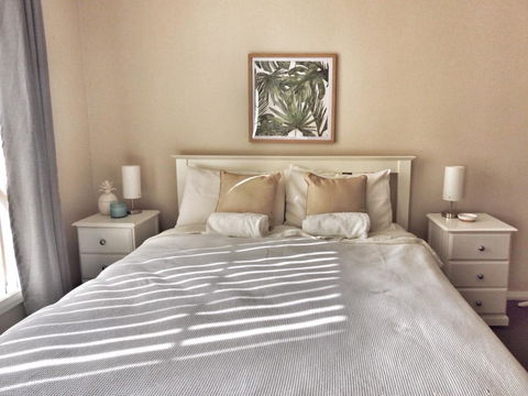 Family Shores - Dalby Accommodation 0