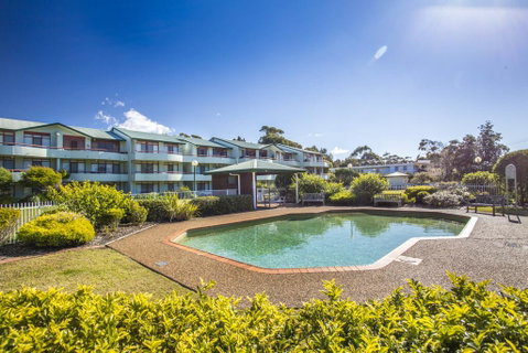 Fathoms 14 - Mollymook - Dalby Accommodation 0