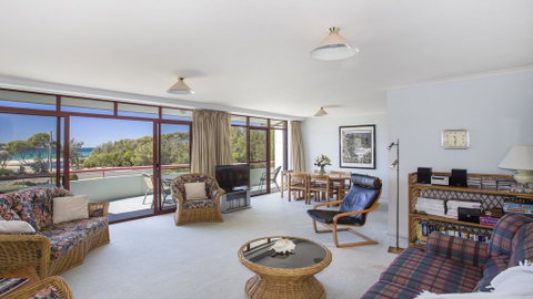 Fathoms 17 - Mollymook ALL LINEN PROVIDED - Dalby Accommodation 3