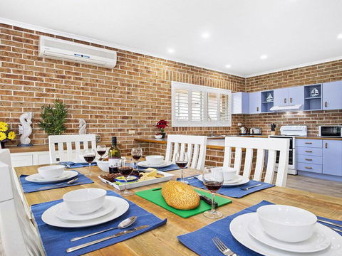 Fern Way Beach House - 70m To Beach - Dalby Accommodation 3