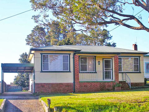 Fisherman's Friend @ Greenwell Point - Dalby Accommodation 0