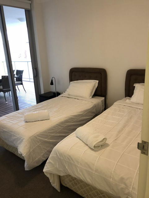 Four Bedroom Apartment - Dalby Accommodation 2
