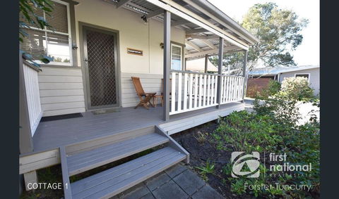 Front Kauri Cottage - Dalby Accommodation 0