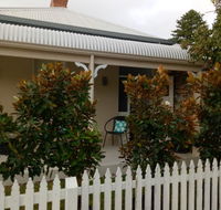 FUNKY COTTAGE - Dalby Accommodation