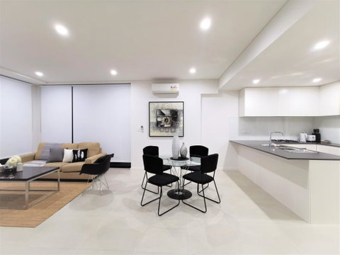 G02 Courtyard Apartment - Dalby Accommodation 2