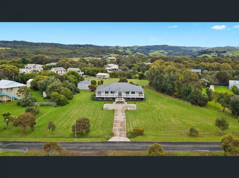 GALBRAITH BEACH STUDIO 1 - Dalby Accommodation 1