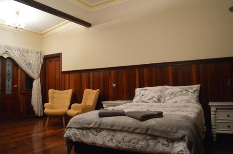 Gargoyle Lodge - Dalby Accommodation 3