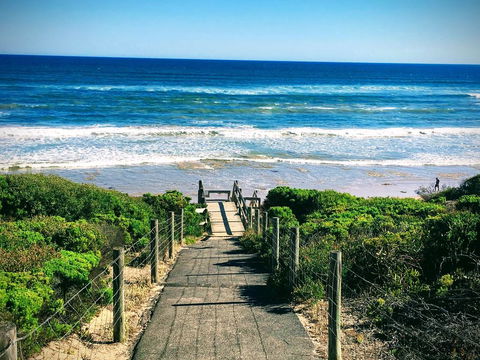 Garland Grove - Dalby Accommodation 0