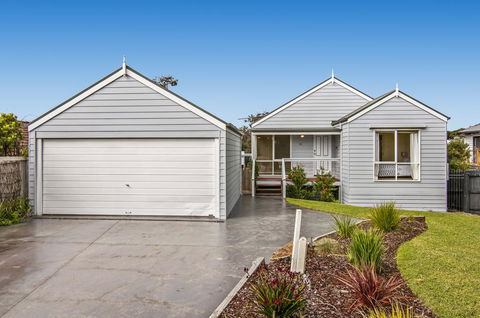GDay Beach House - Dalby Accommodation 0