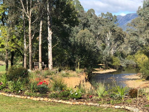 GGs By The River - Dalby Accommodation 2