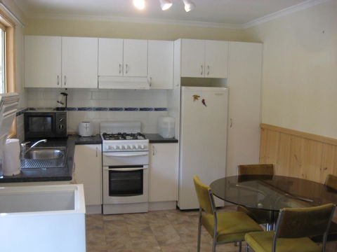 Glasford Crescent 7 KIOLOA - Dalby Accommodation 1
