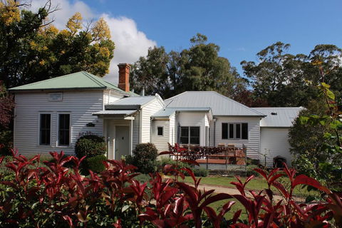 Glenburn House - Dalby Accommodation 0