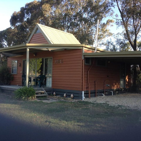 Glenfield Cottage - Dalby Accommodation 3
