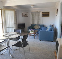 Glenfield Cottage - Dalby Accommodation