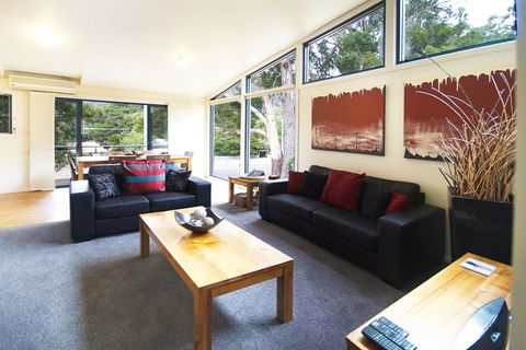 Glengarriff Townhouse 2 - Dalby Accommodation 2