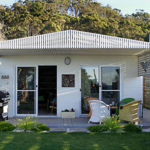 Goat Island Bungalow - Dalby Accommodation 3