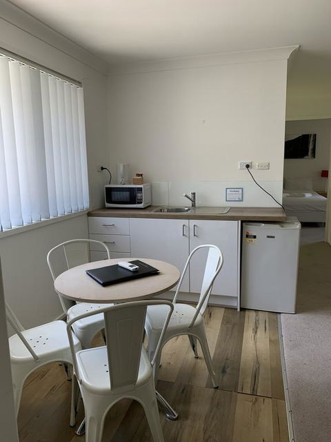 Golf View Motel - Dalby Accommodation 3