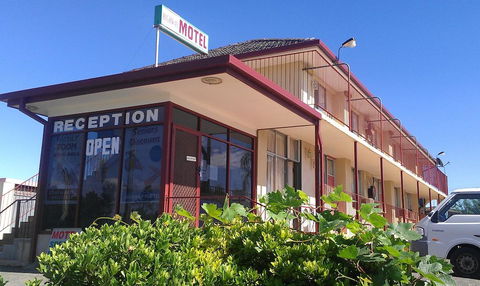 Goolgowi Highway Motel - Dalby Accommodation 0