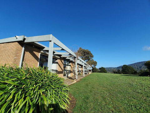 GRACEDALE HILLS HOMESTEAD - Dalby Accommodation 1