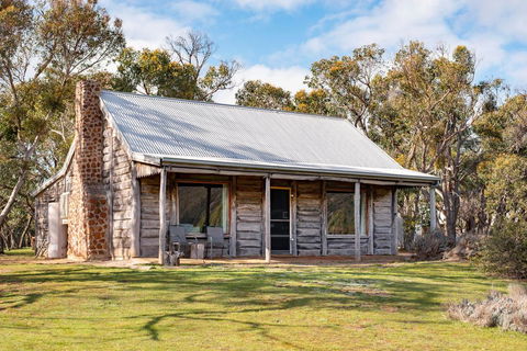 Grampians Pioneer Cottages - Dalby Accommodation 0