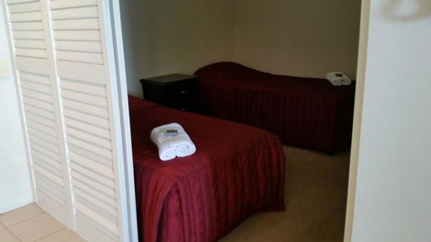 Grand Hotel Ocean View Apartment Labrador - Dalby Accommodation 3