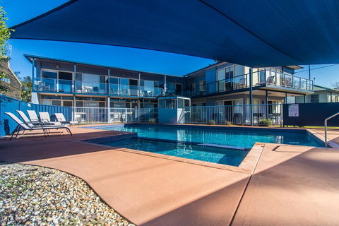 Grandeur Holiday Units - Dalby Accommodation 0