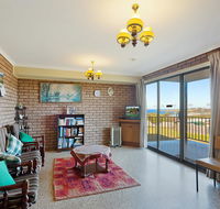 Grandview Apartment - Ocean Views - Dalby Accommodation