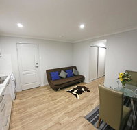 Granny Flat next to golf course - Dalby Accommodation