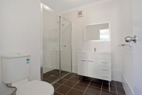 Grantys House - Dalby Accommodation 3