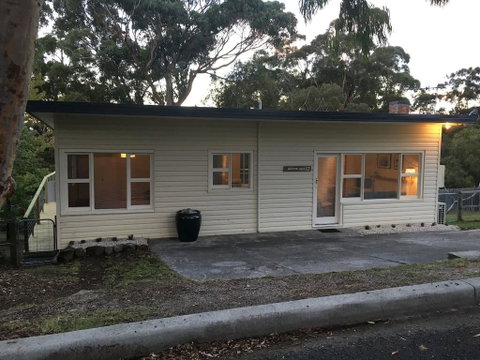 Halcyon Days - Dalby Accommodation 0