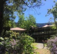 Halls Gap Tavern - Dalby Accommodation