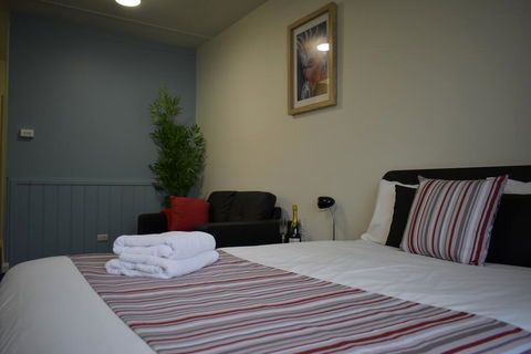 Hamilton Lakeside Motel - Dalby Accommodation 0