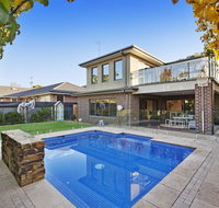 Hampton Haven with Pool for families and a max of 8 adults. - Dalby Accommodation