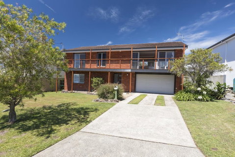 HAMPTONS - Dalby Accommodation 0